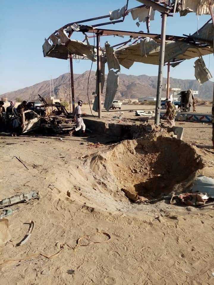 استشهاد 14 مدنياً جراء قصف حوثي بصاروخ باليستي على منزل الشيخ “القبلي” في “الجوبة” جنوبي مأرب
